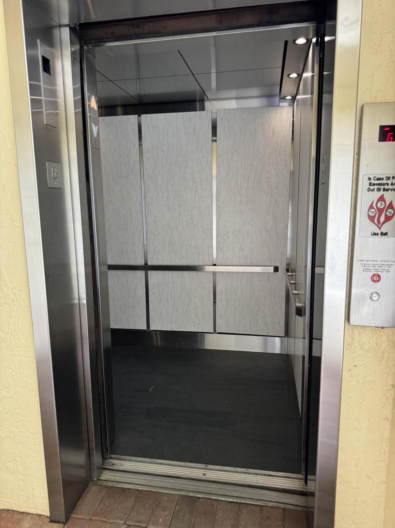 7430 S Ocean Drive, Unit 519, Jensen Beach, FL 34957 Photo