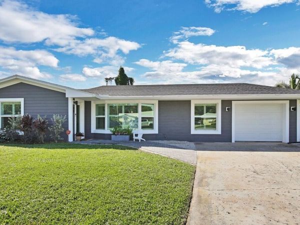 68 Azalea Circle, Tequesta, FL 33469