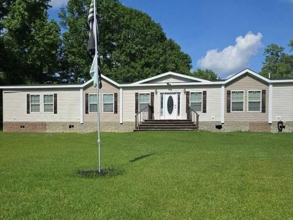 2057 114 Highway, Hessmer, LA 71341