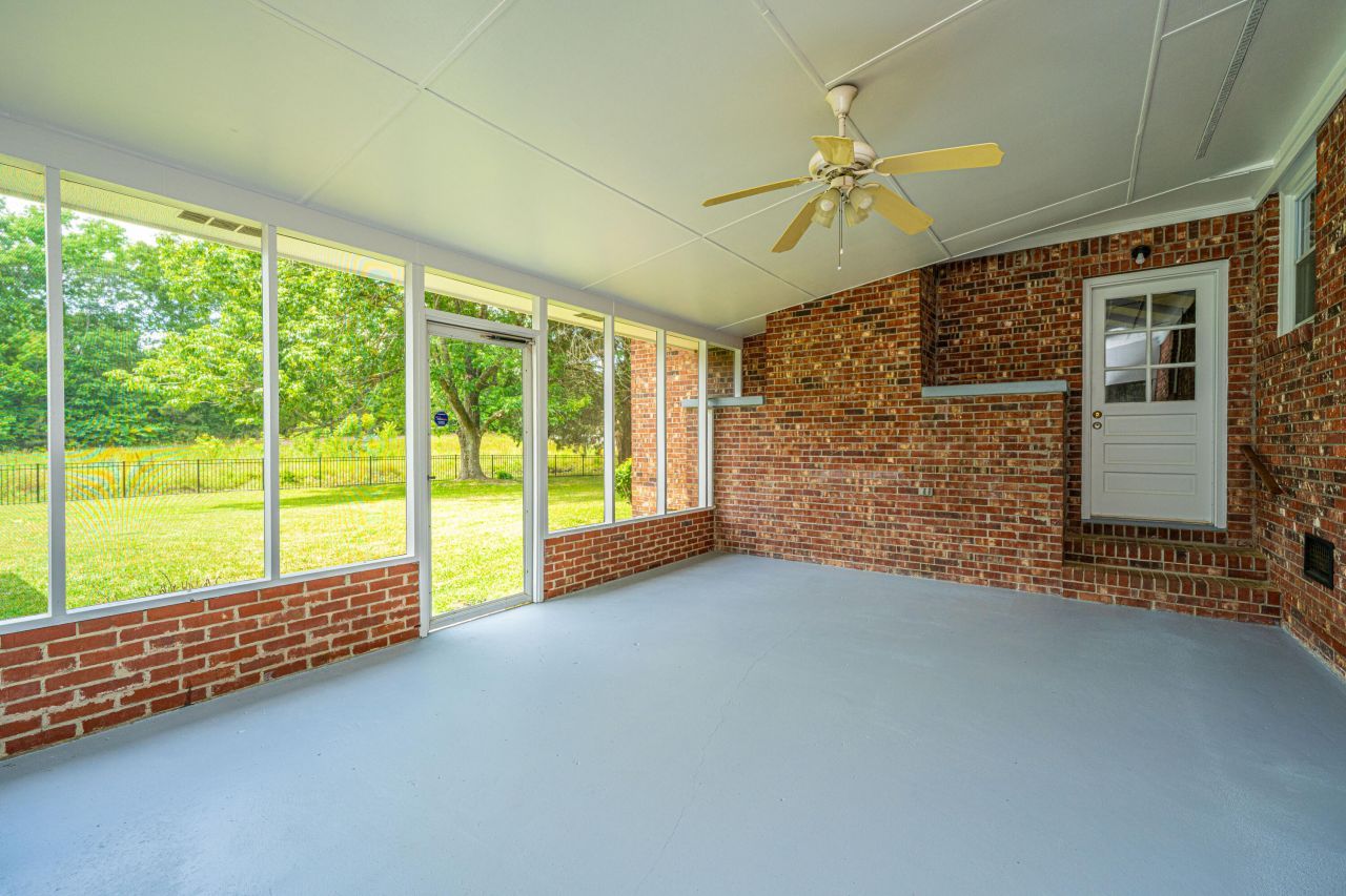 5823 Lakeview Drive Photo 28