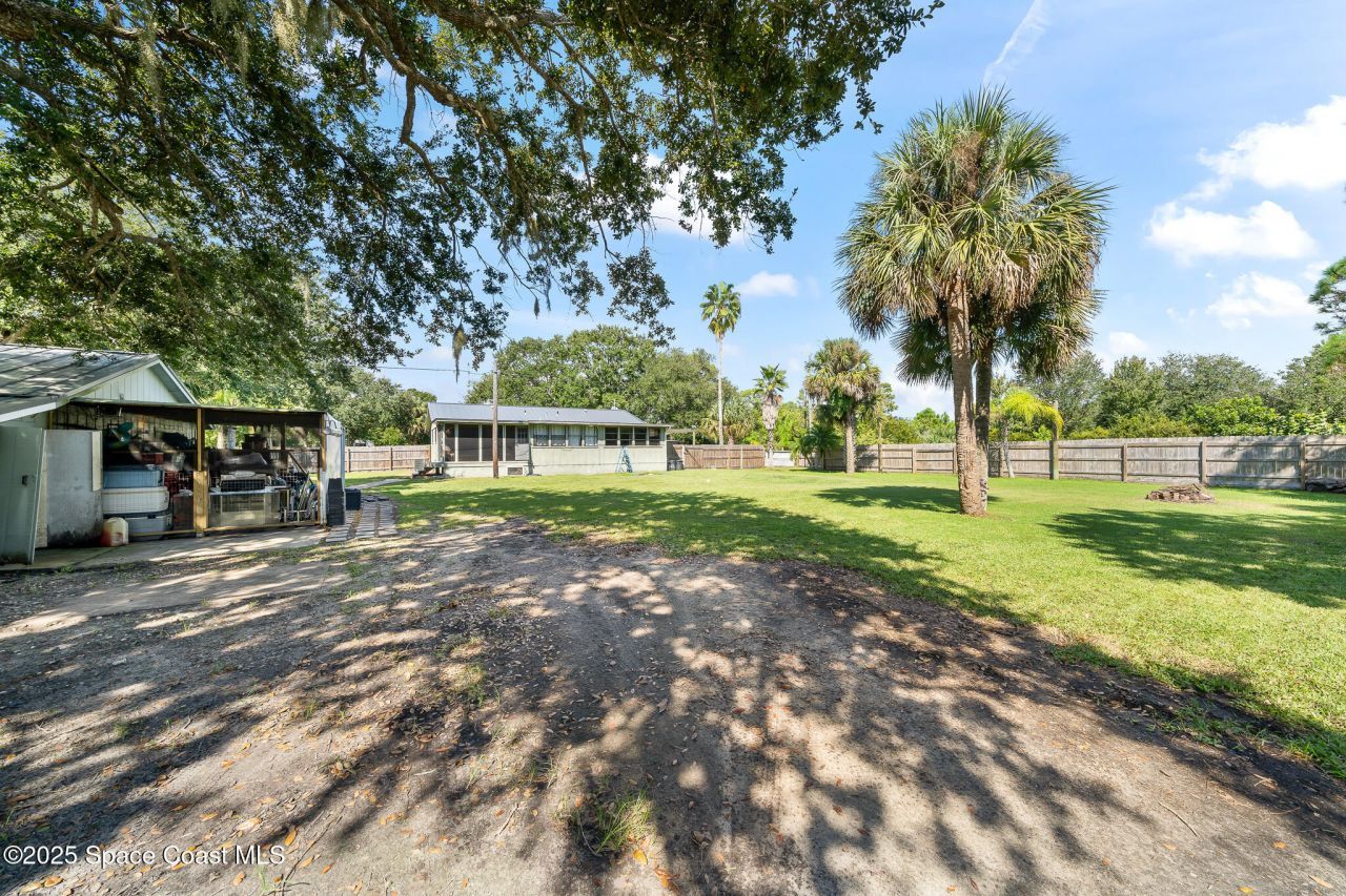 9633 Honeysuckle Drive, Sebastian, FL 32976 Photo