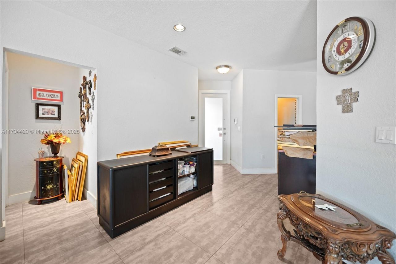 7045 SW 161 Pl, Miami, FL 33193 Photo