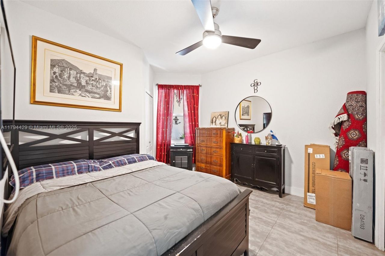 7045 SW 161 Pl, Miami, FL 33193 Photo