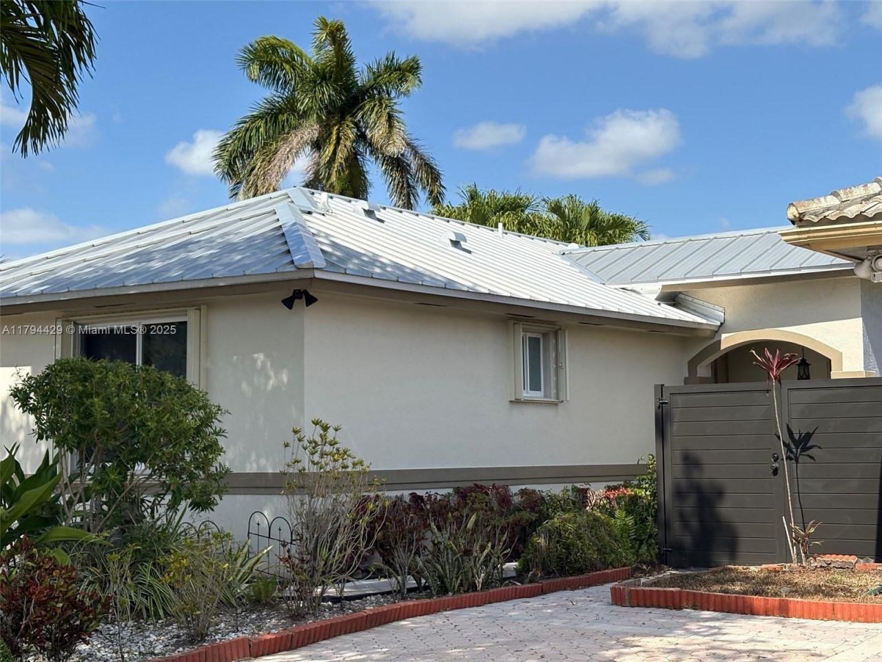 7045 SW 161 Pl, Miami, FL 33193 Photo