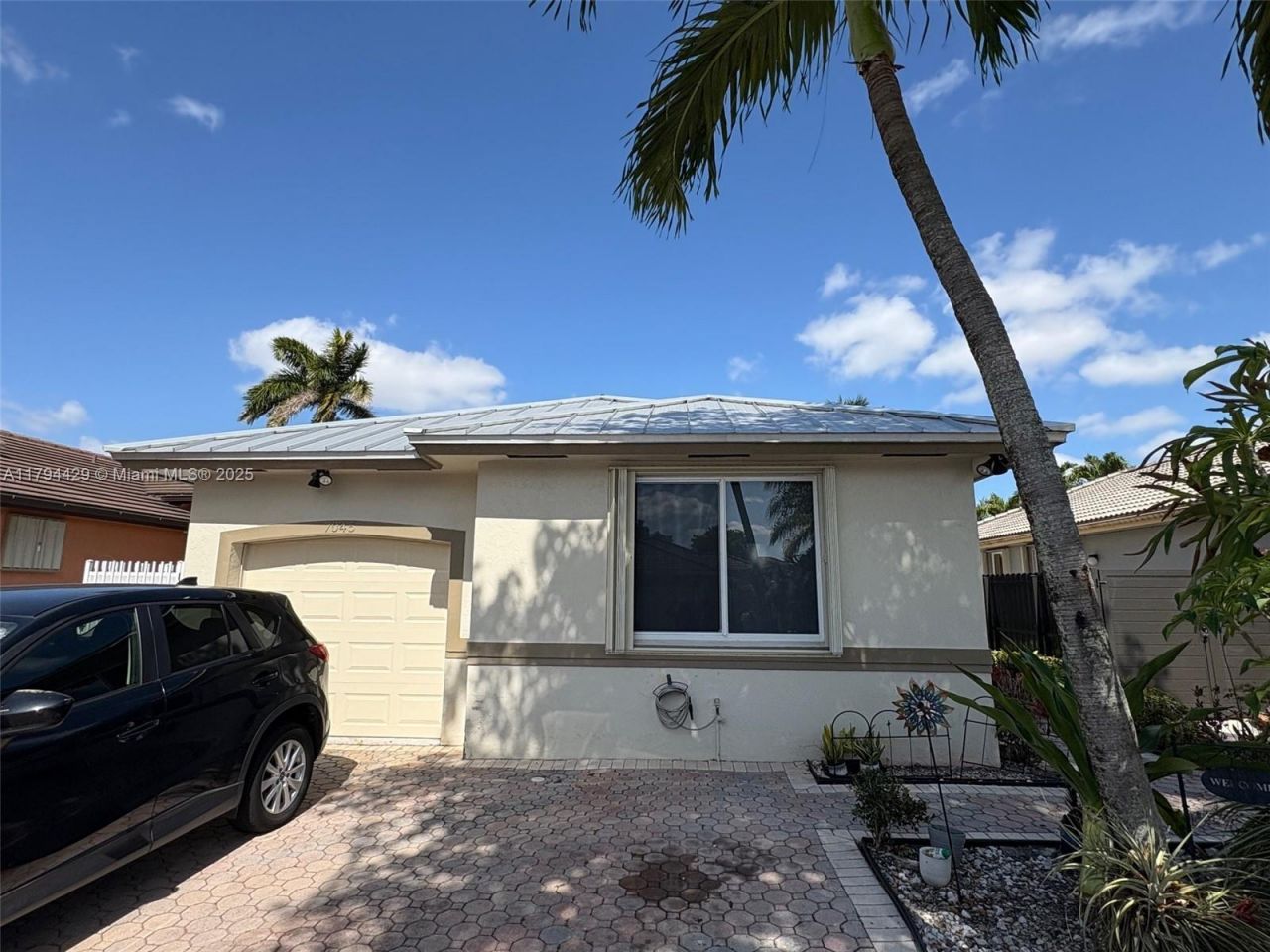 7045 SW 161 Pl, Miami, FL 33193 Photo