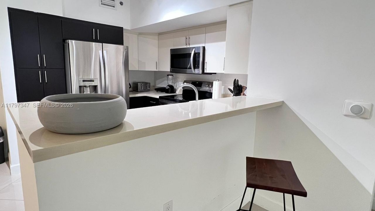 19701 E Country Club Dr, Unit 5108, Aventura, FL 33180 Photo