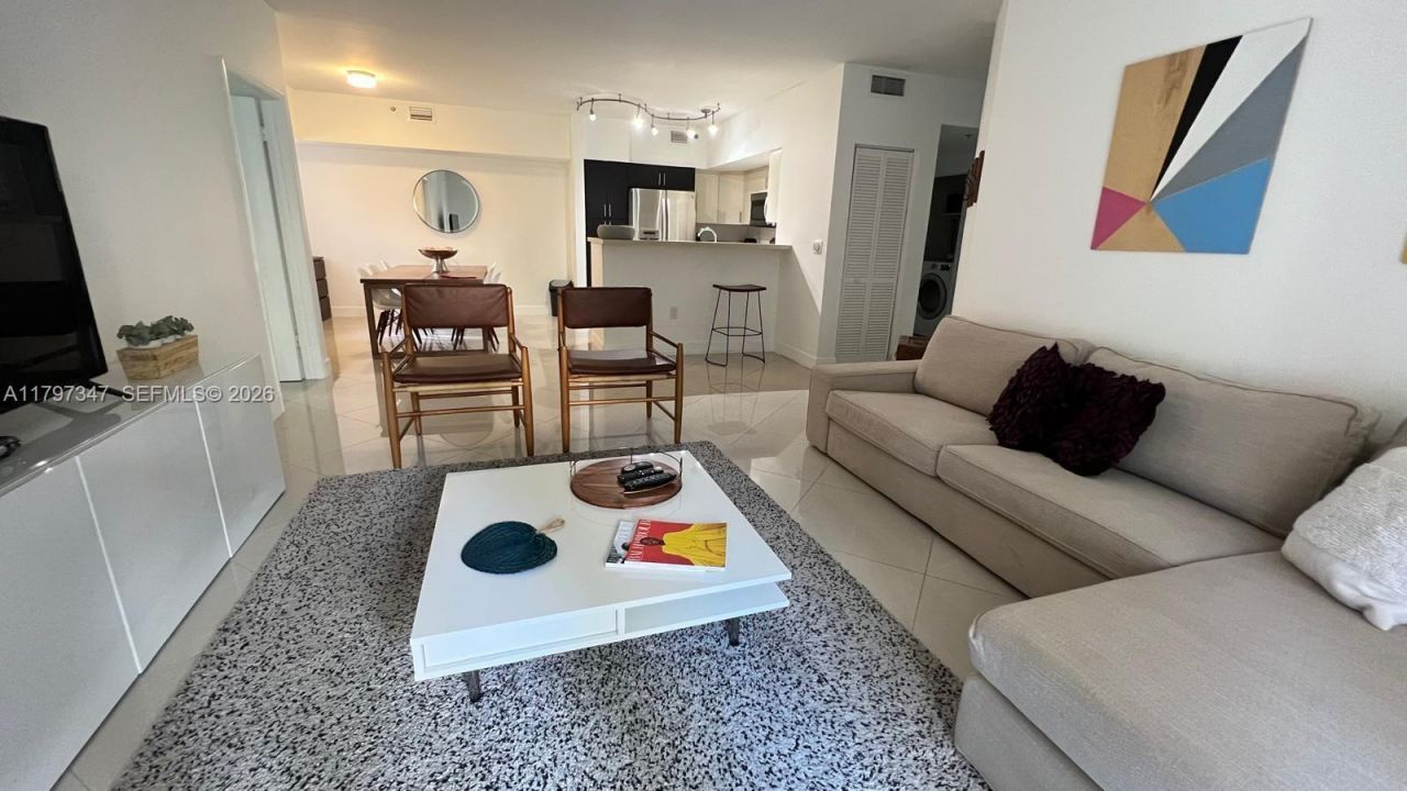 19701 E Country Club Dr, Unit 5108, Aventura, FL 33180 Photo