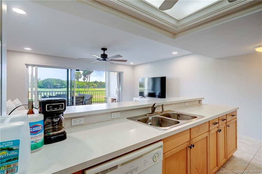 5539 NE Gulfstream Way, Stuart, FL 34996 Photo