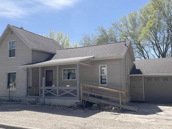 24 N Gaylord Avenue, Nora Springs, IA 50458