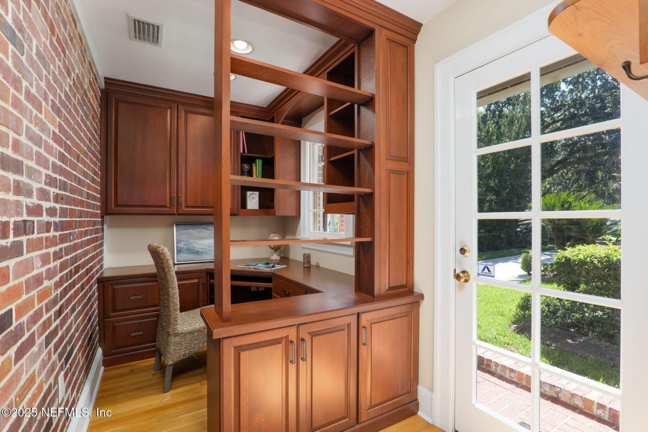 2127 River Road, Jacksonville, FL 32207 Photo