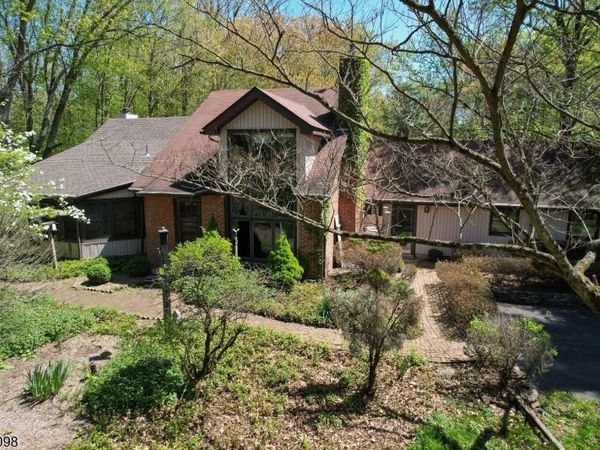 22 Pine Hill Rd, Delaware, NJ 08559