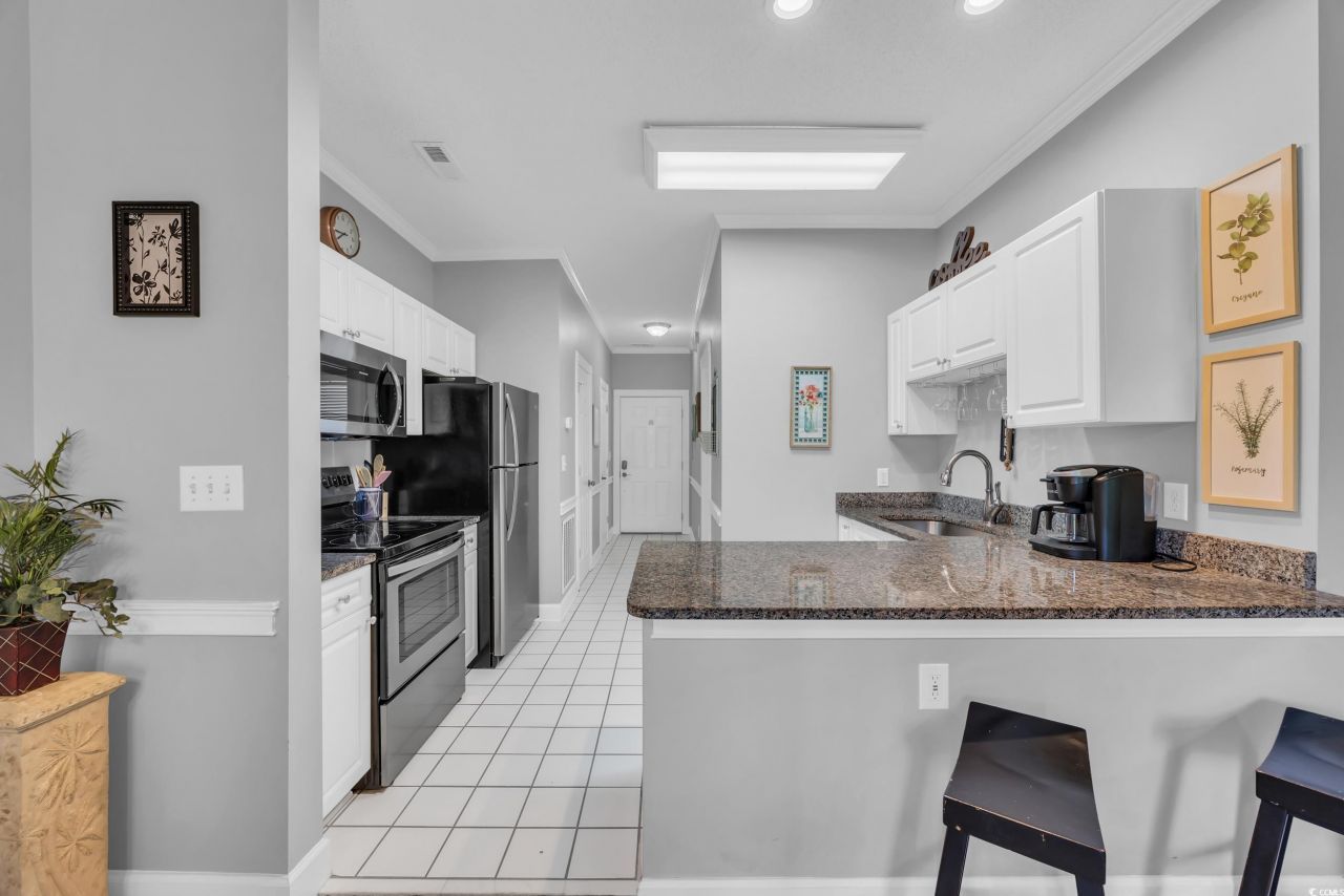 683 Riverwalk Dr. Photo 16