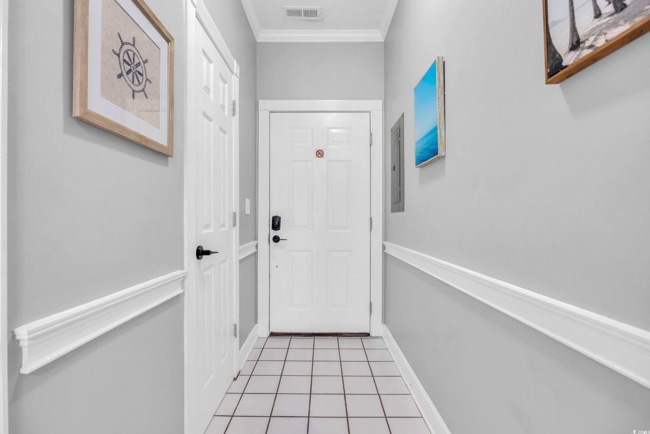 683 Riverwalk Dr. Photo 4