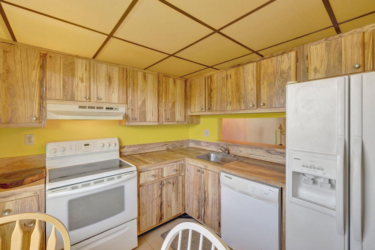 3301 NW 47th Terrace, Unit 410, Lauderdale Lakes, FL 33319 Photo