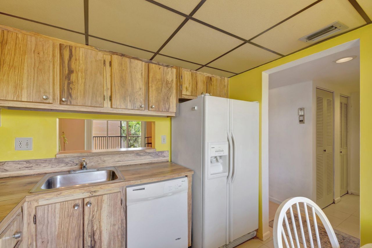 3301 NW 47th Terrace, Unit 410, Lauderdale Lakes, FL 33319 Photo