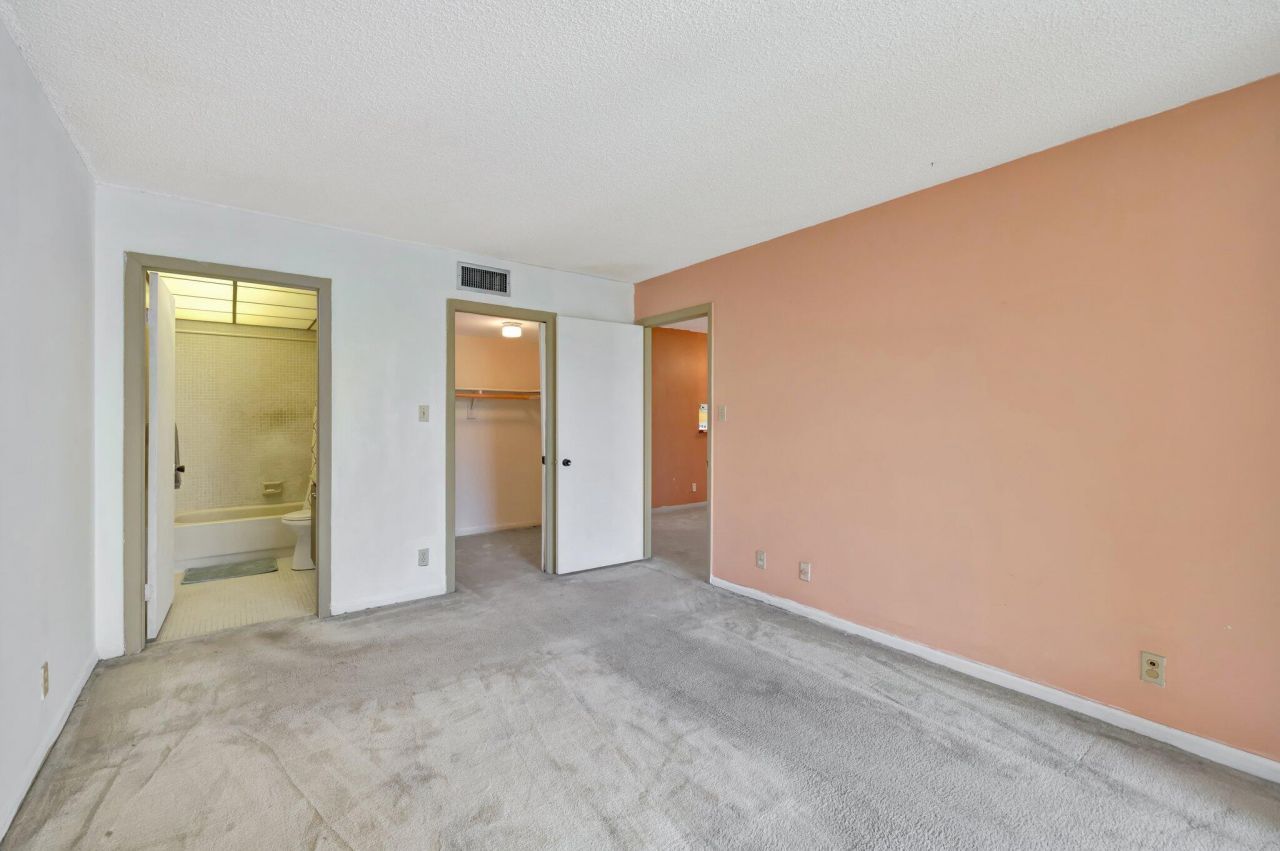 3301 NW 47th Terrace, Unit 410, Lauderdale Lakes, FL 33319 Photo