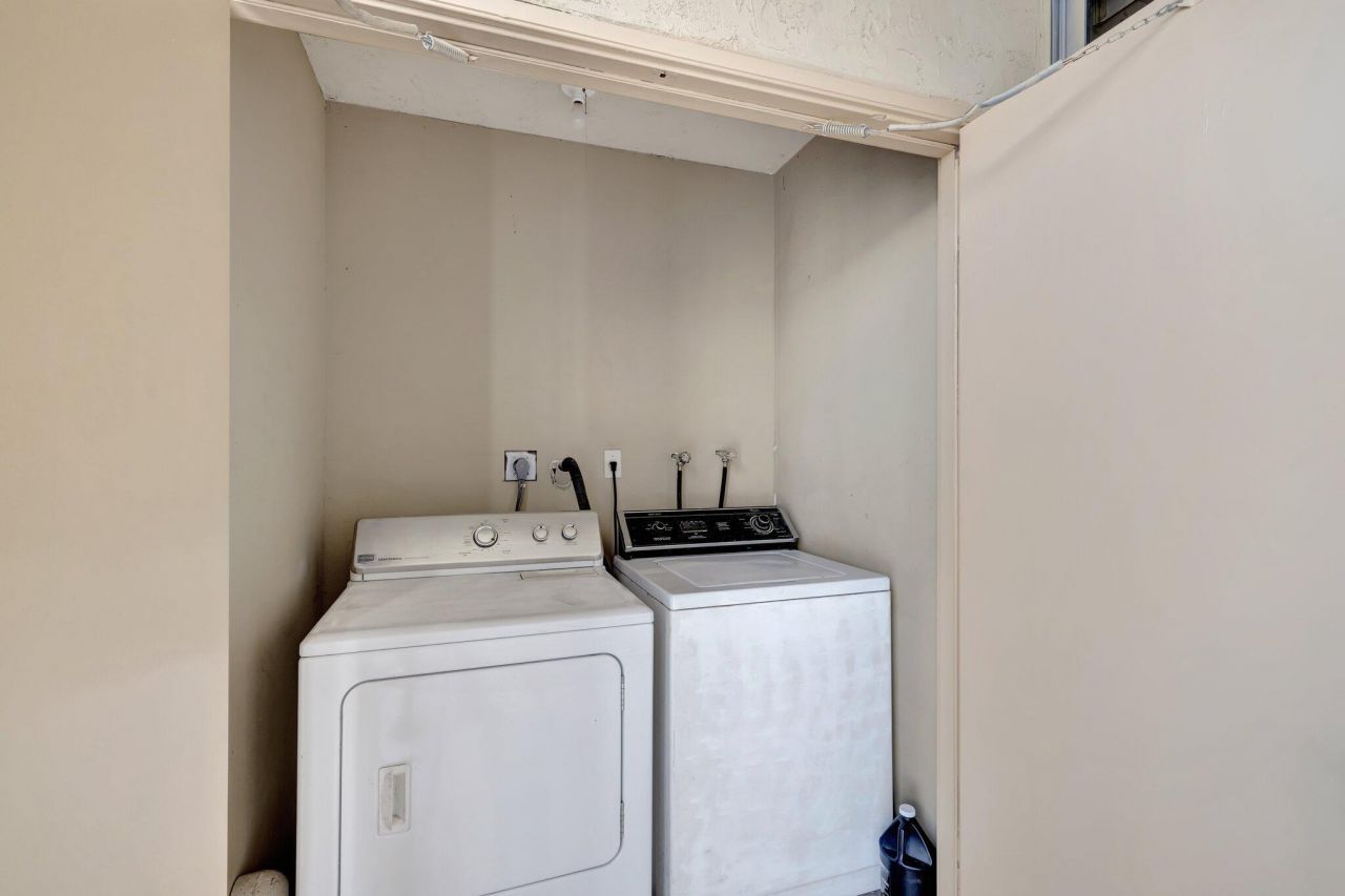 3301 NW 47th Terrace, Unit 410, Lauderdale Lakes, FL 33319 Photo