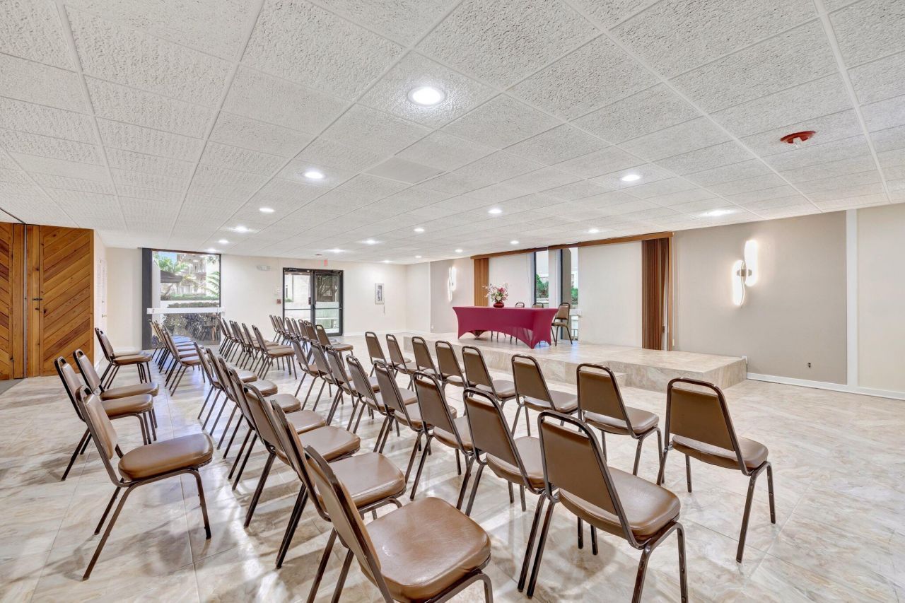 3301 NW 47th Terrace, Unit 410, Lauderdale Lakes, FL 33319 Photo