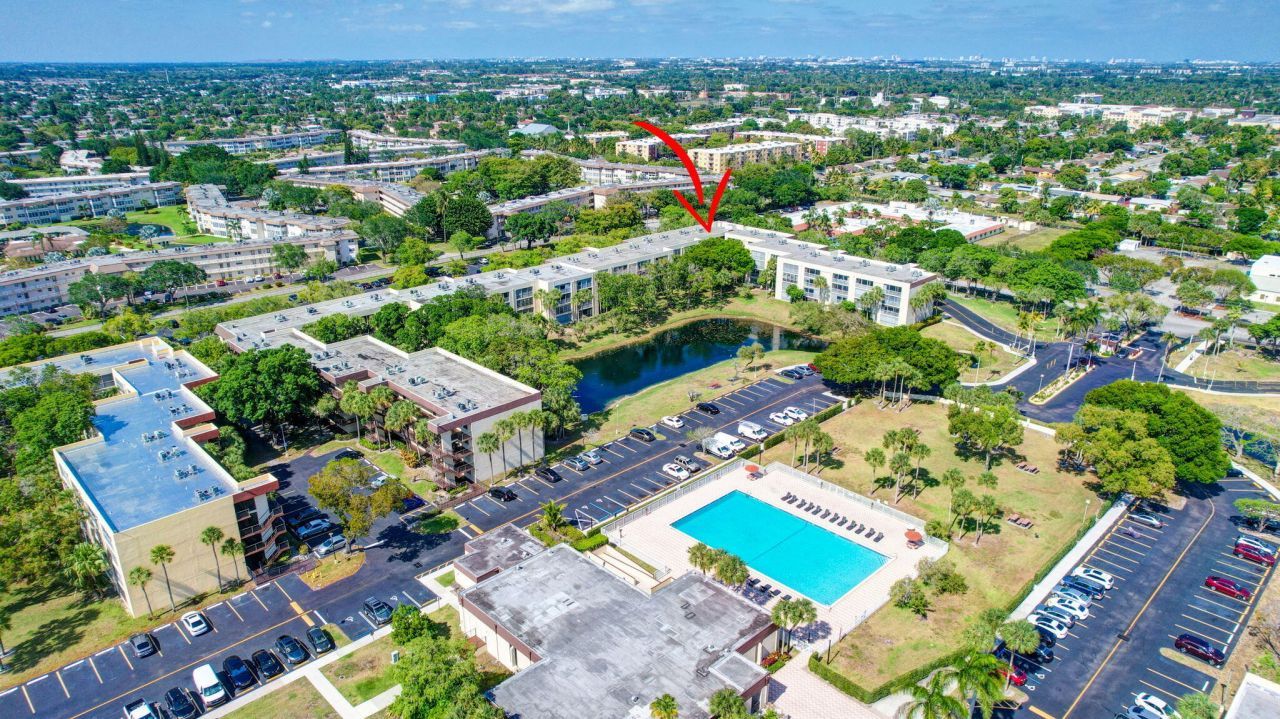 3301 NW 47th Terrace, Unit 410, Lauderdale Lakes, FL 33319 Photo