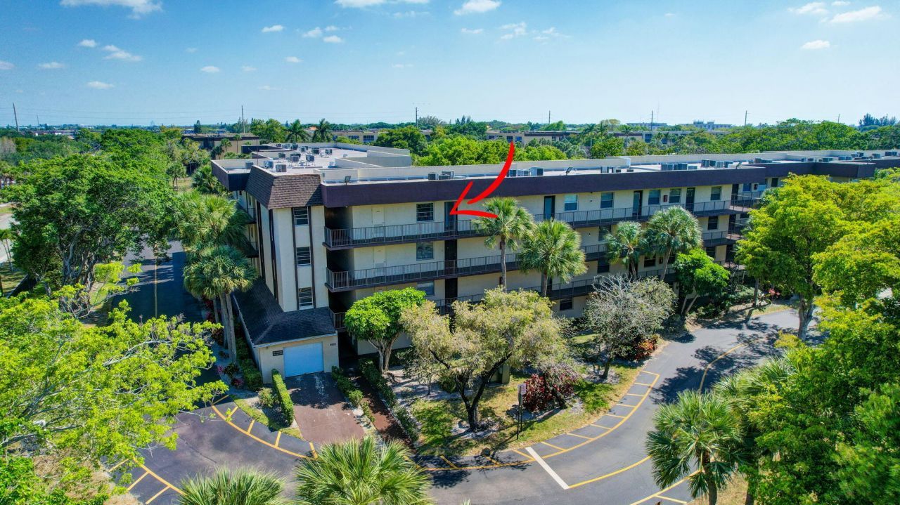 3301 NW 47th Terrace, Unit 410, Lauderdale Lakes, FL 33319 Photo