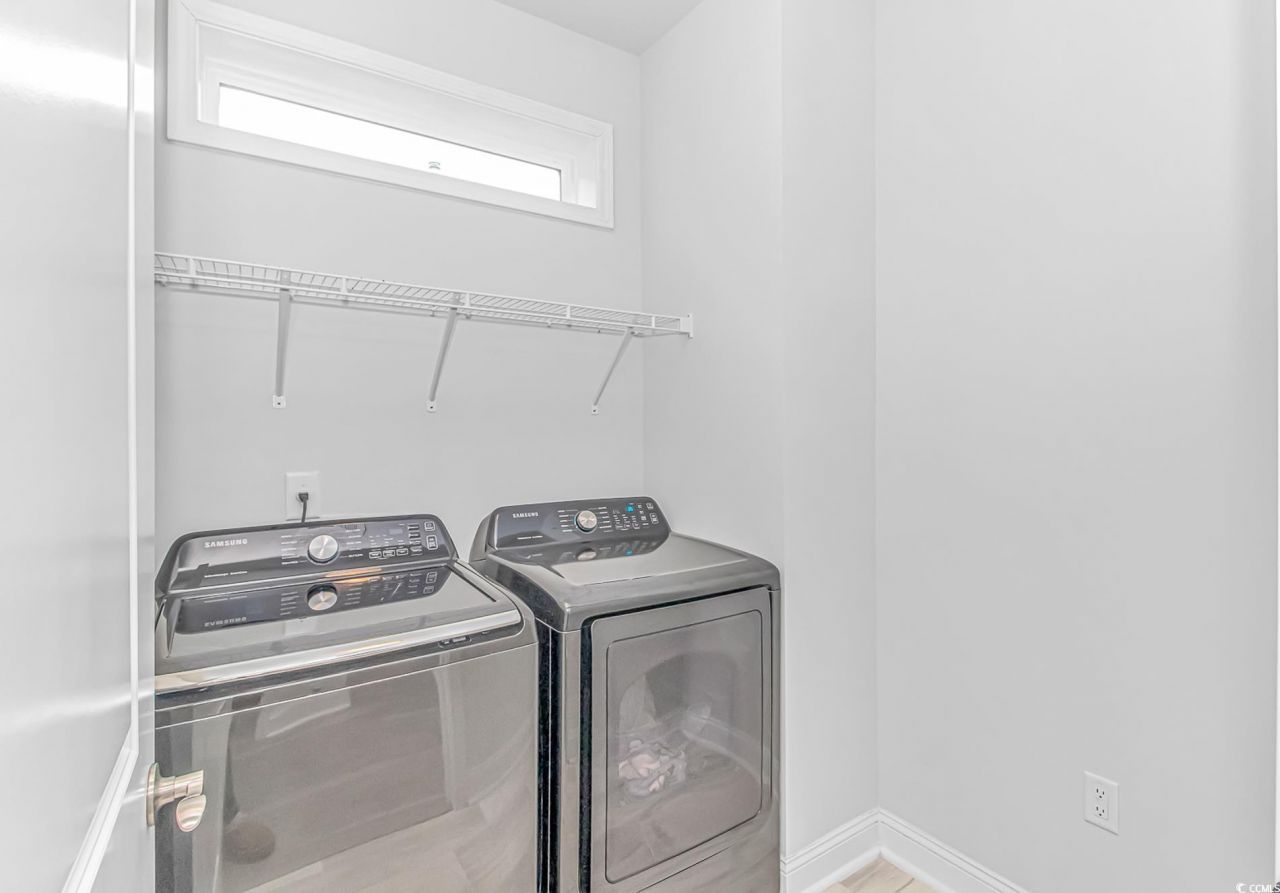 6076 Campanella St. Photo 15