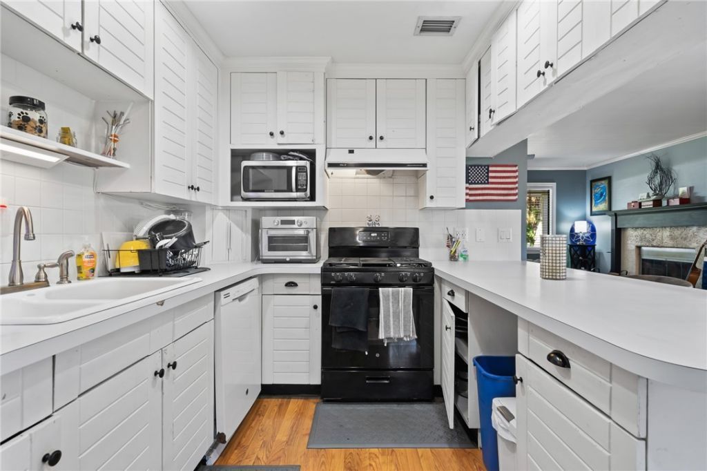 9633 Honeysuckle Drive, Sebastian, FL 32976 Photo