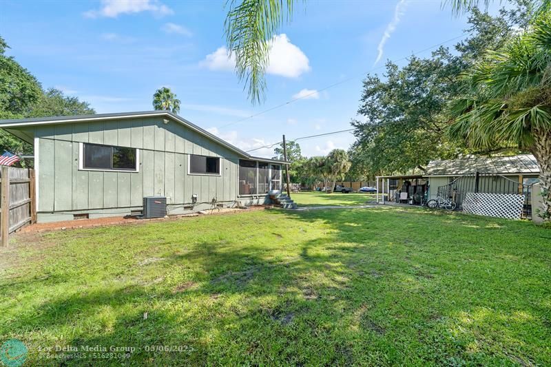 9633 Honeysuckle, Sebastian, FL 32976 Photo