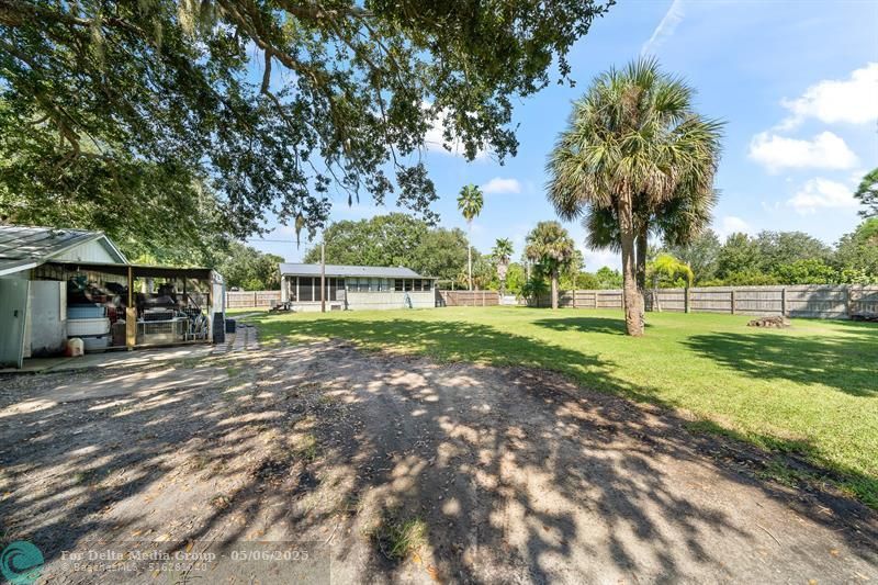 9633 Honeysuckle, Sebastian, FL 32976 Photo