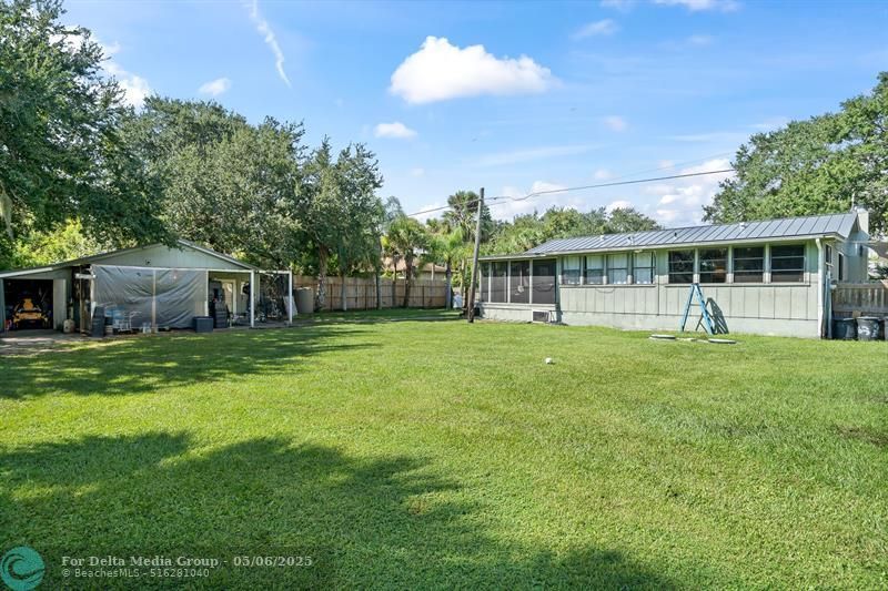 9633 Honeysuckle, Sebastian, FL 32976 Photo