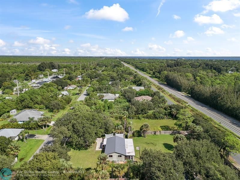 9633 Honeysuckle, Sebastian, FL 32976 Photo