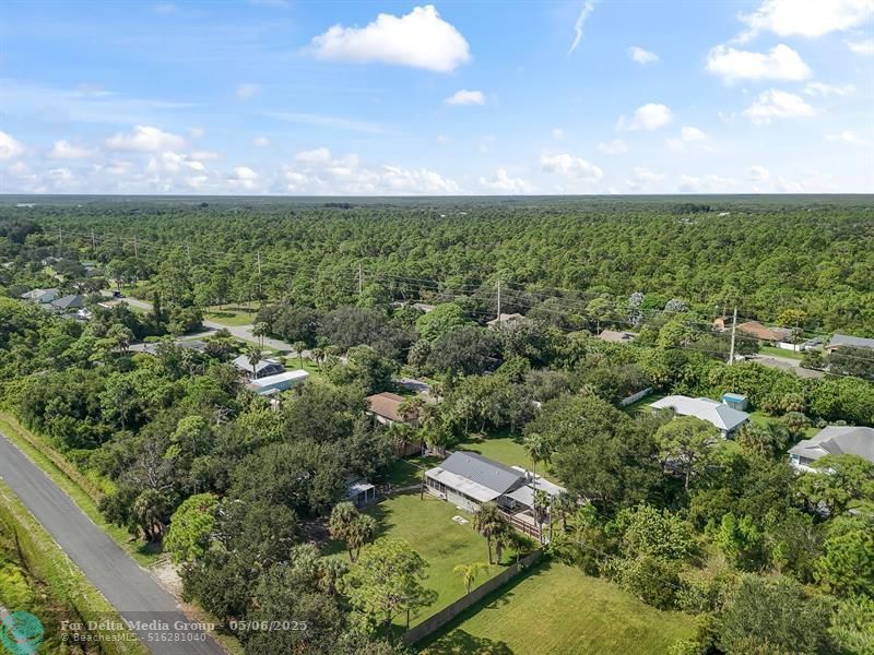 9633 Honeysuckle, Sebastian, FL 32976 Photo