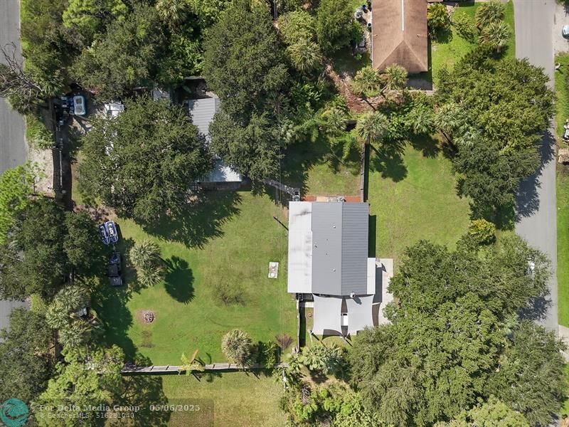 9633 Honeysuckle, Sebastian, FL 32976 Photo