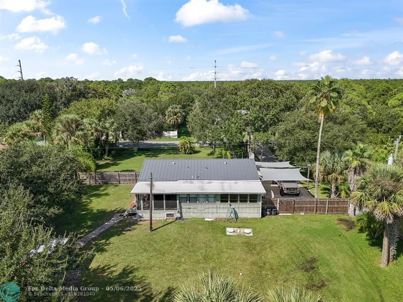 9633 Honeysuckle, Sebastian, FL 32976 Photo