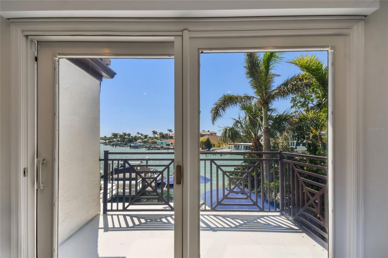 2233 Donato Drive, Belleair Beach, FL 33786 Photo