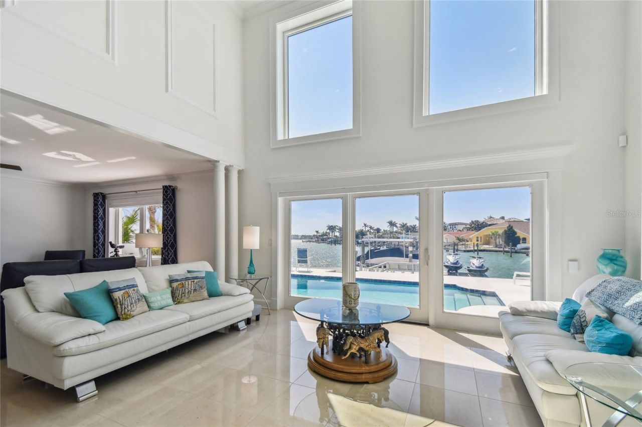 2233 Donato Drive, Belleair Beach, FL 33786 Photo