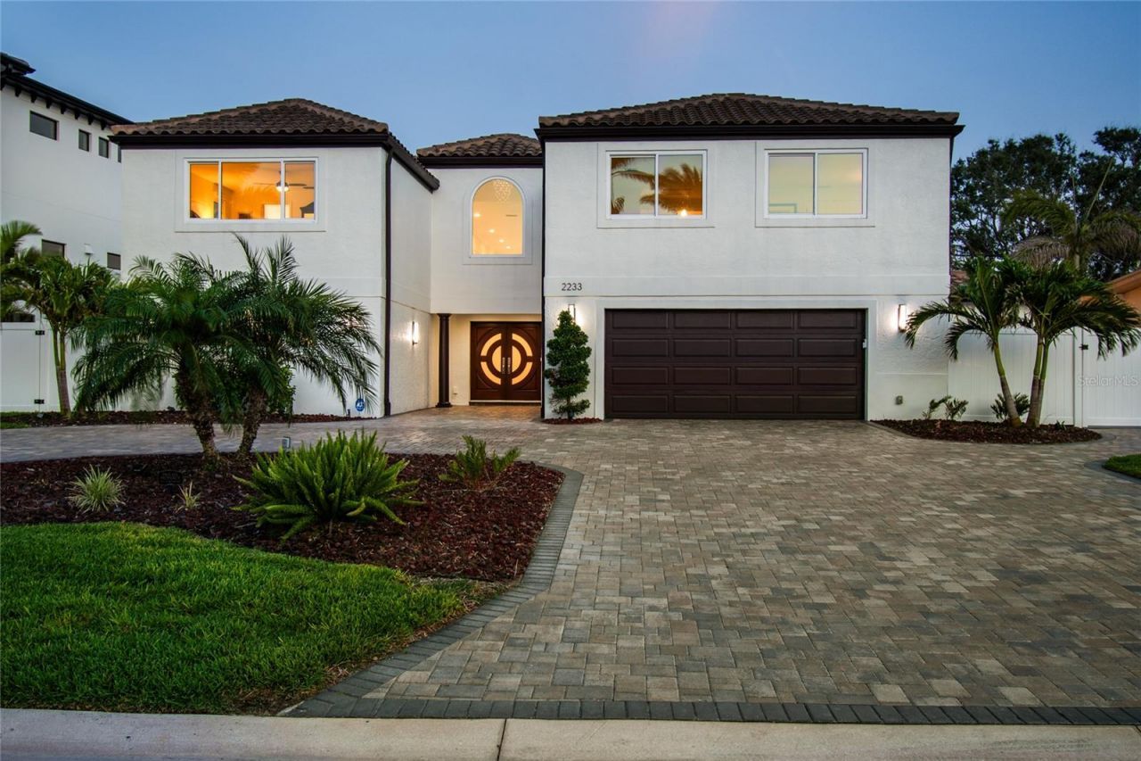 2233 Donato Drive, Belleair Beach, FL 33786 Photo