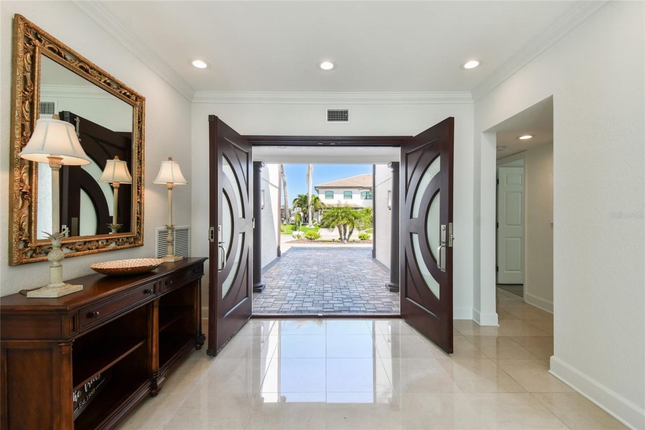 2233 Donato Drive, Belleair Beach, FL 33786 Photo