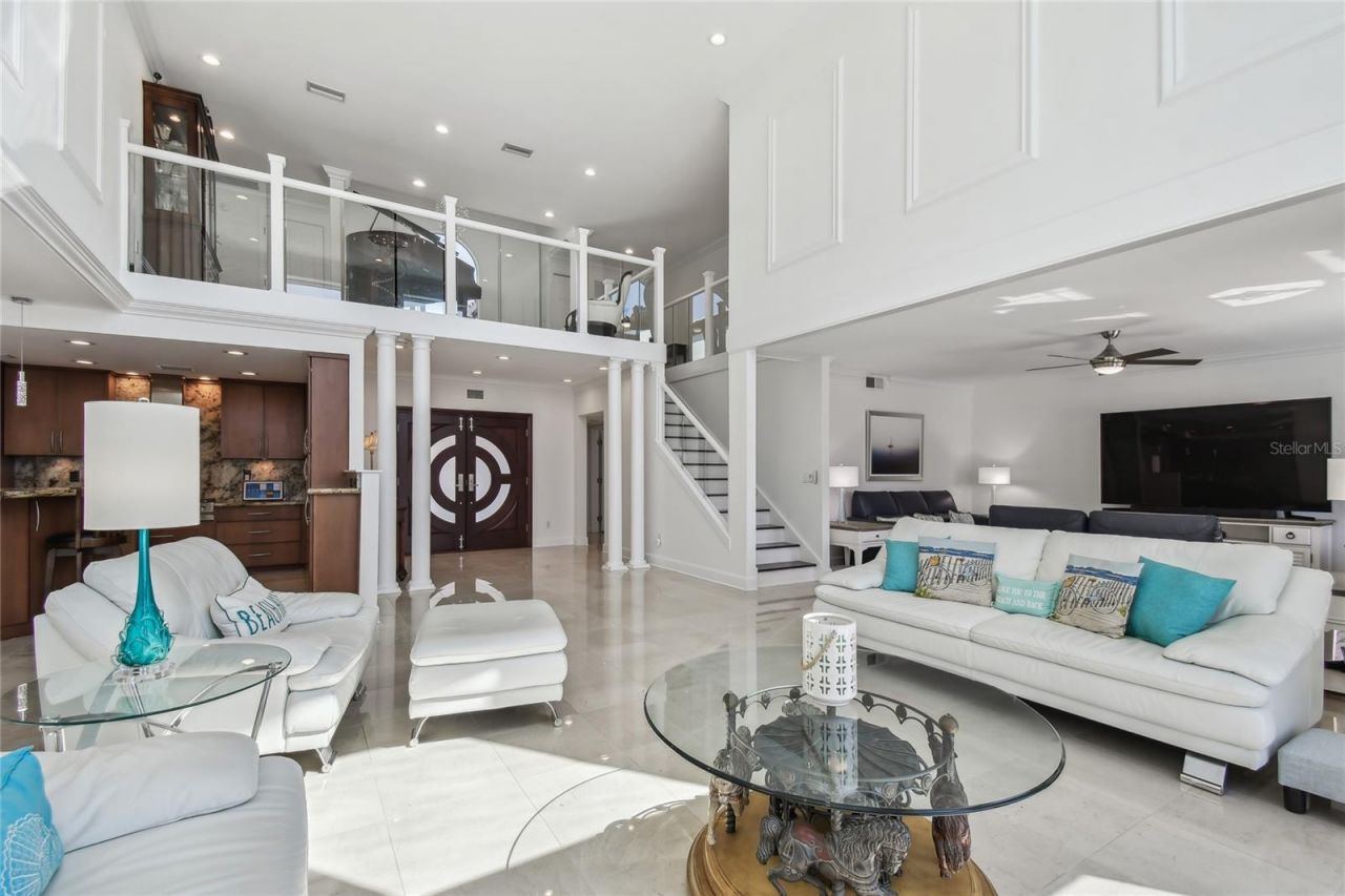 2233 Donato Drive, Belleair Beach, FL 33786 Photo