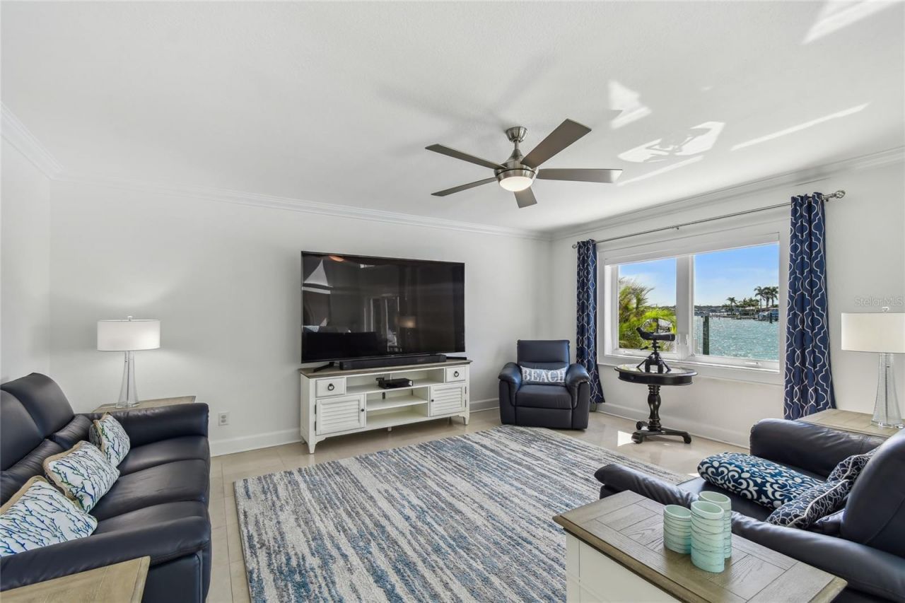 2233 Donato Drive, Belleair Beach, FL 33786 Photo