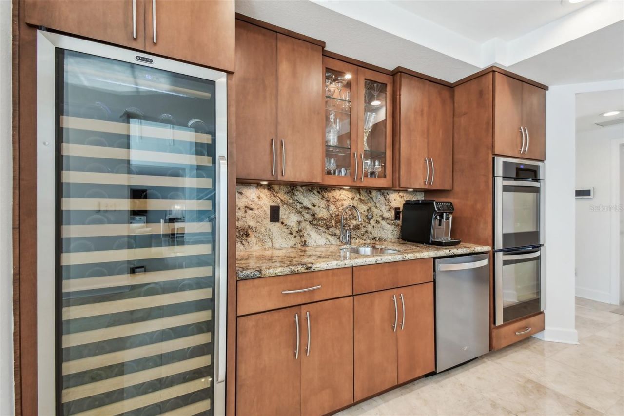 2233 Donato Drive, Belleair Beach, FL 33786 Photo