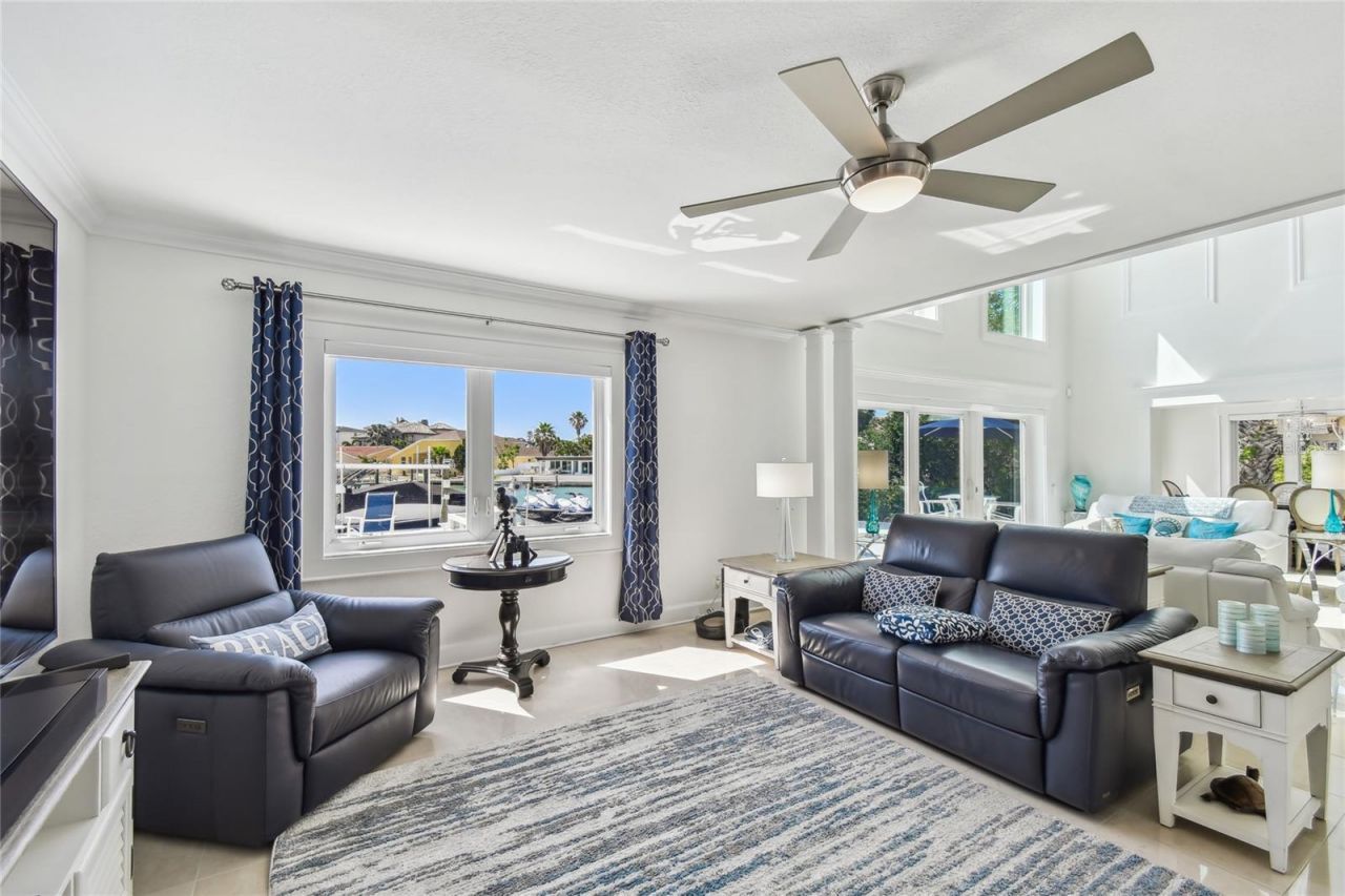 2233 Donato Drive, Belleair Beach, FL 33786 Photo