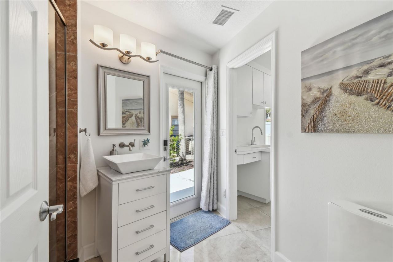 2233 Donato Drive, Belleair Beach, FL 33786 Photo