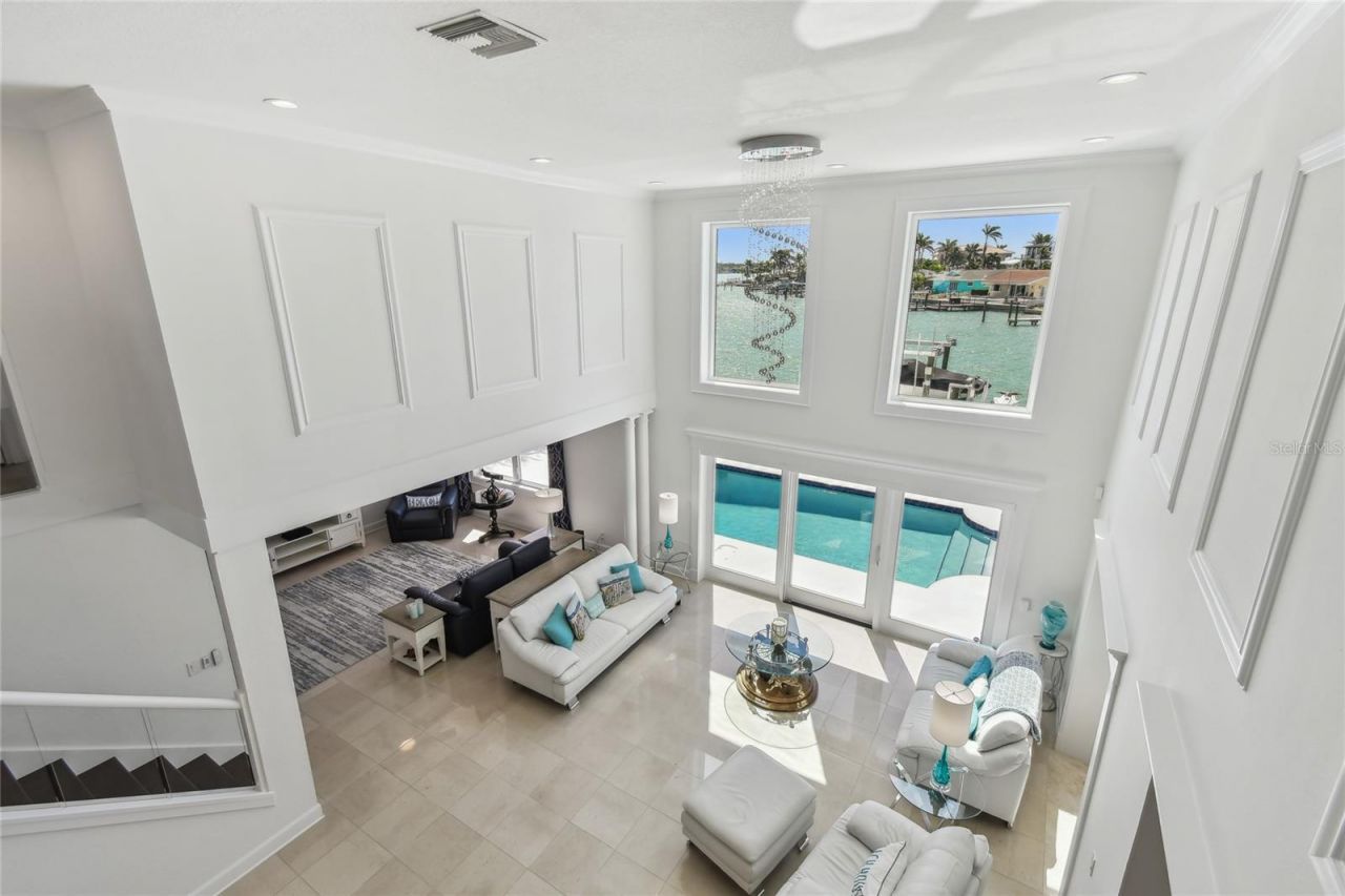 2233 Donato Drive, Belleair Beach, FL 33786 Photo