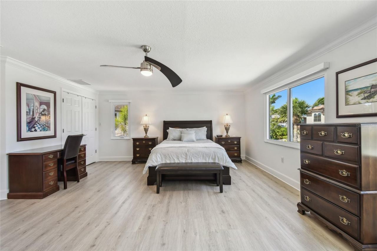 2233 Donato Drive, Belleair Beach, FL 33786 Photo