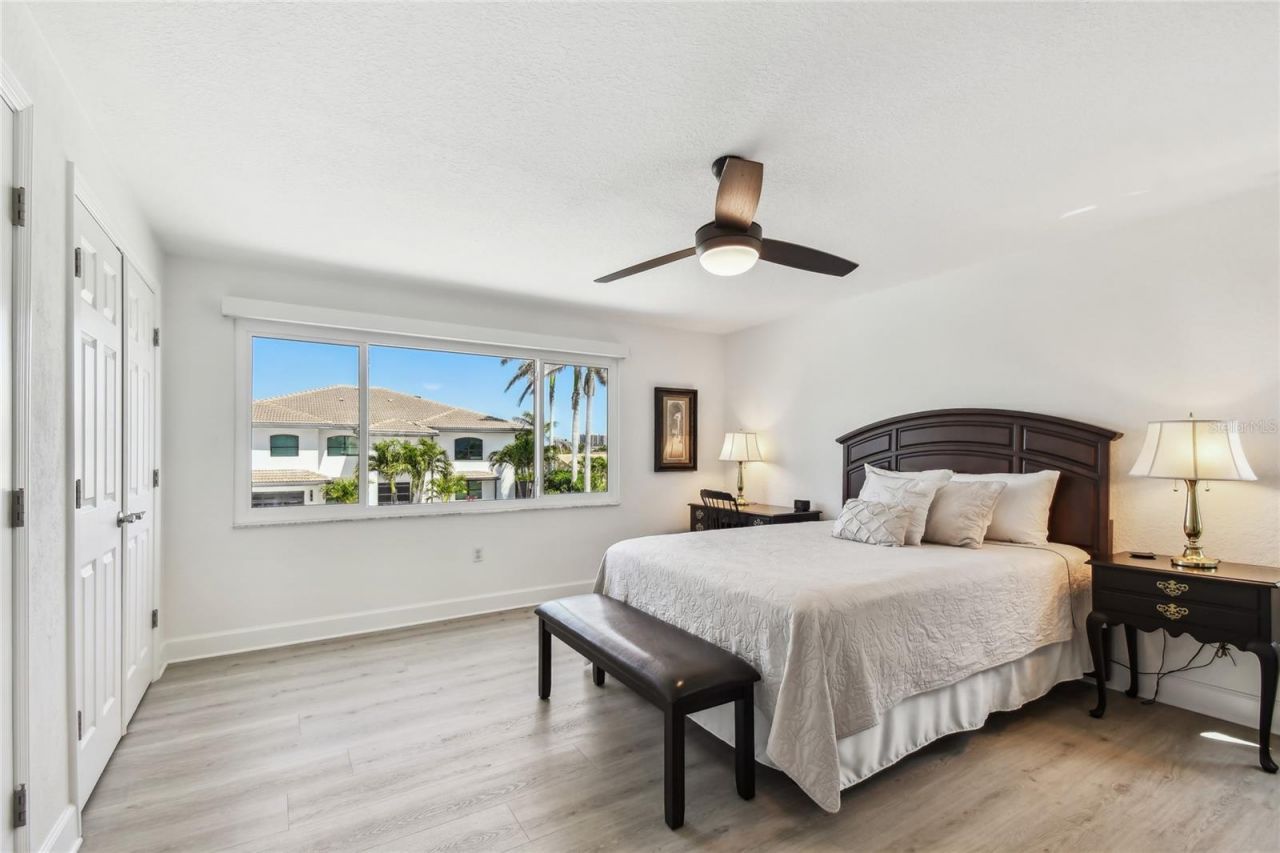 2233 Donato Drive, Belleair Beach, FL 33786 Photo