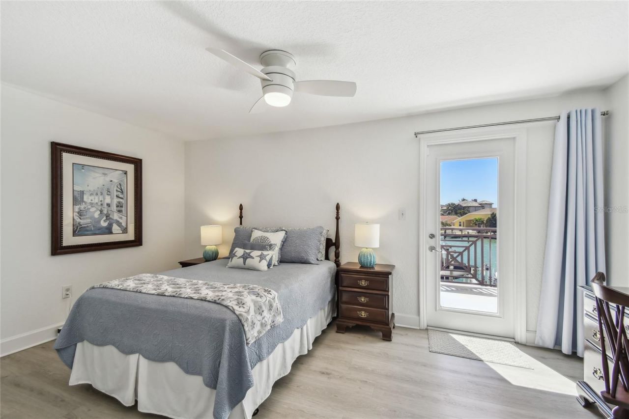 2233 Donato Drive, Belleair Beach, FL 33786 Photo