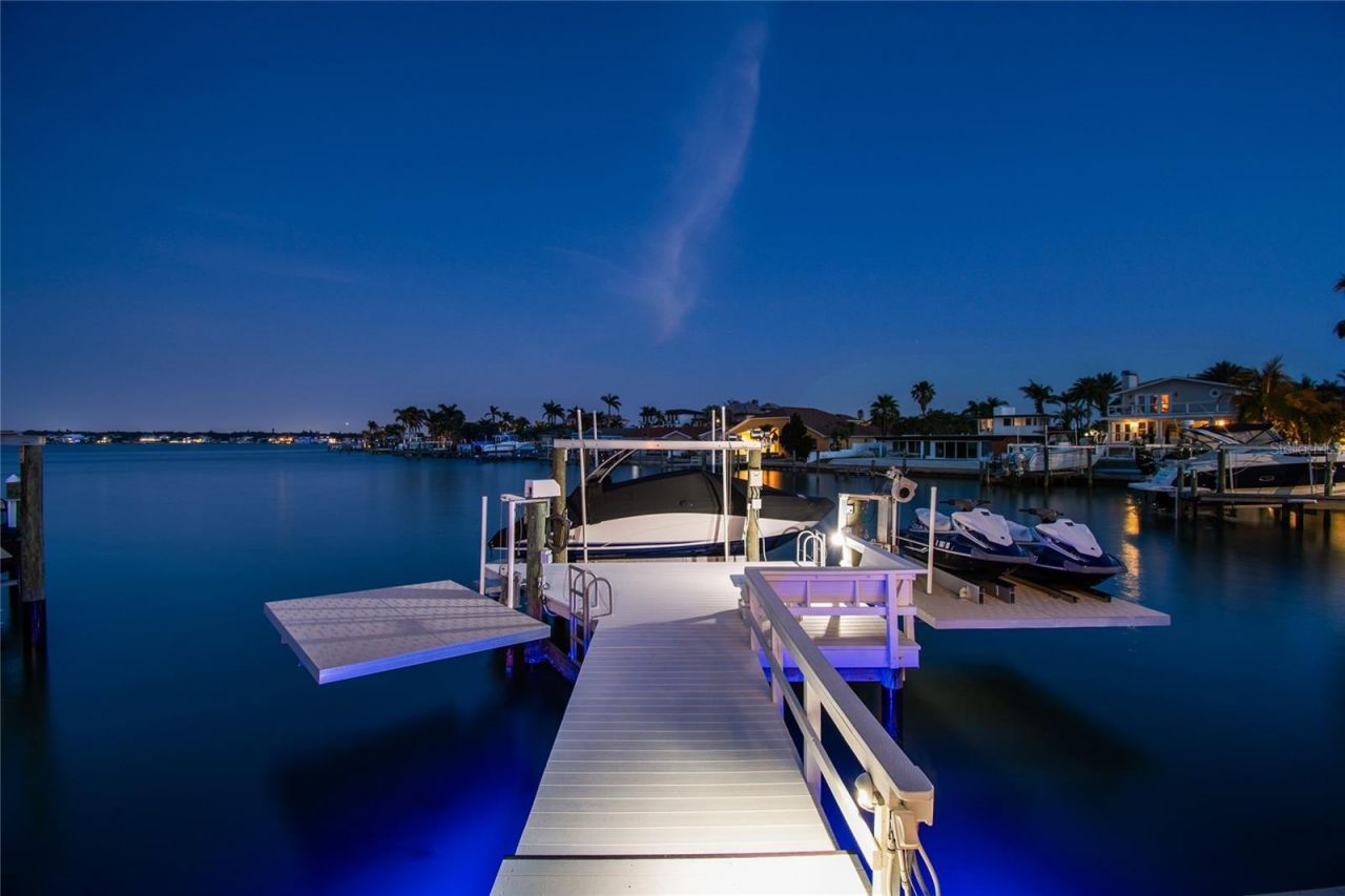 2233 Donato Drive, Belleair Beach, FL 33786 Photo