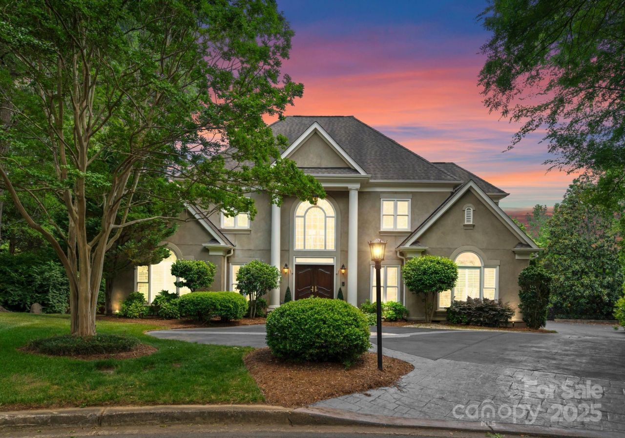 4429 Cameron Oaks Drive, Charlotte, NC 28211 Main Photo