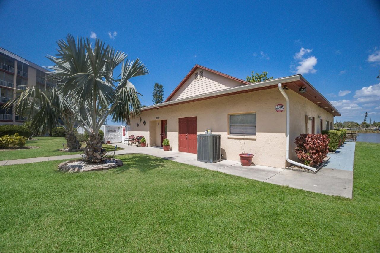 4015 Lake Bayshore Drive, Unit 108, Bradenton, FL 34205 Photo