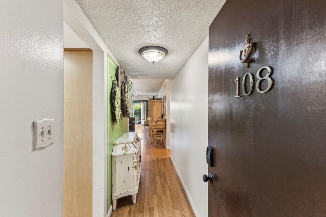 4015 Lake Bayshore Drive, Unit 108, Bradenton, FL 34205 Photo